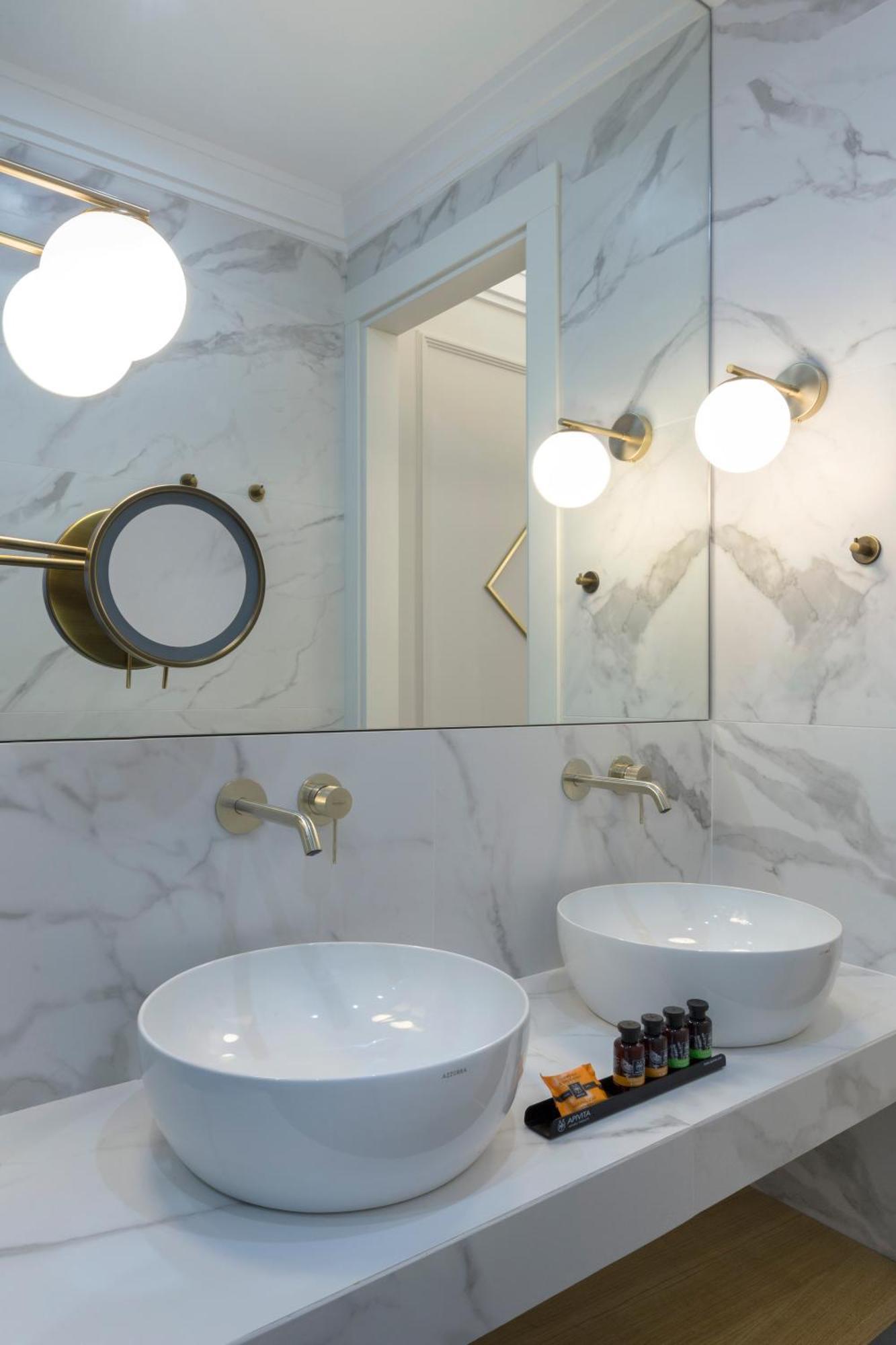 Iconic Suite Acropolis View & Private Hot Tub